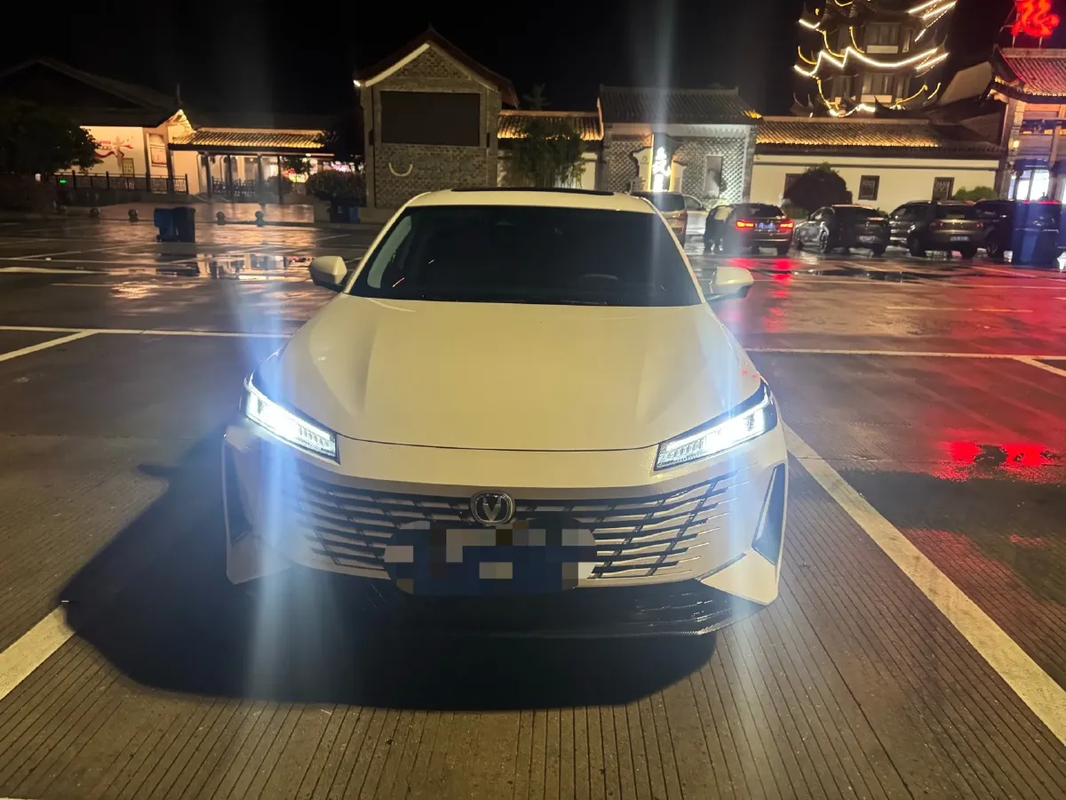 2024 ChangAn Eado 1.5T 170HP L4 7DCT,autocango,china used car exporter,china ev exporter,chinese used car exporter,chinese used ev exporter