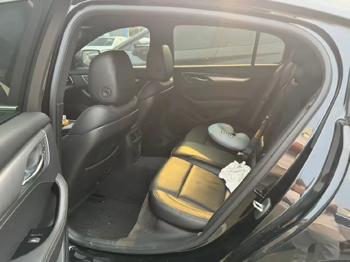 2022 Cadillac CT5 2.0T 237HP L4 10AT,autocango,china used car exporter,china ev exporter,chinese used car exporter,chinese used ev exporter