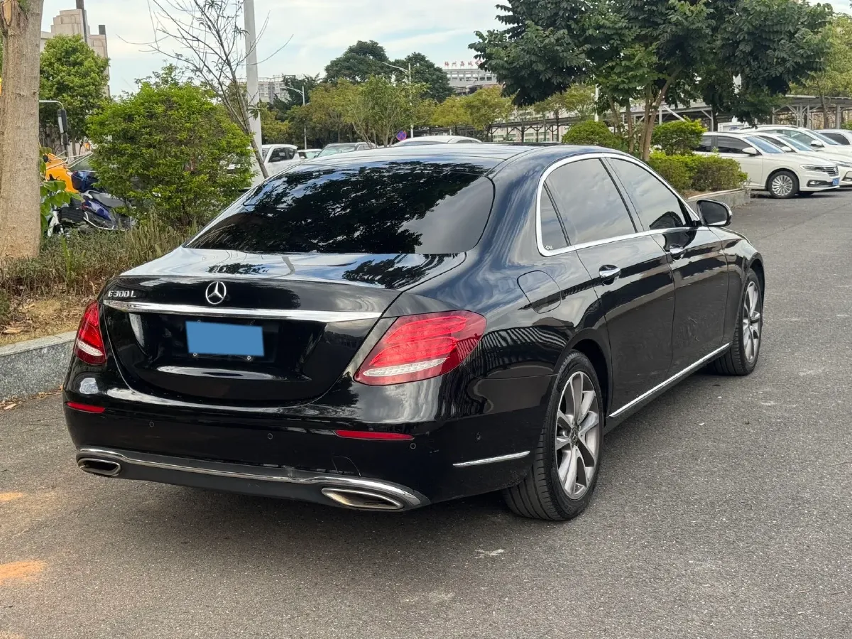 2020 Mercedes-Benz E Class 1.5T 184HP L4 9AT,autocango,china used car exporter,china ev exporter,chinese used car exporter,chinese used ev exporter