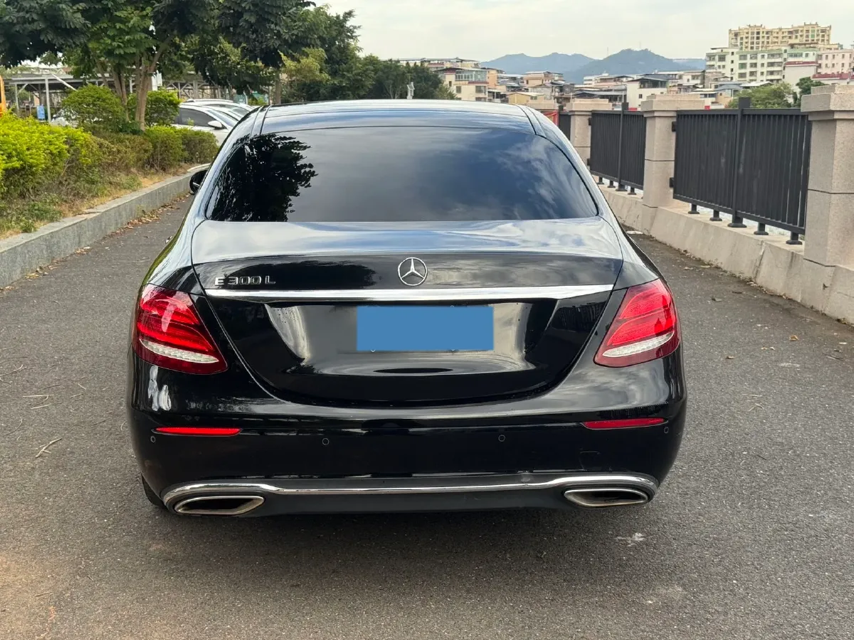 2020 Mercedes-Benz E Class 1.5T 184HP L4 9AT,autocango,china used car exporter,china ev exporter,chinese used car exporter,chinese used ev exporter