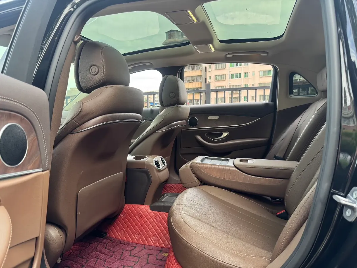 2020 Mercedes-Benz E Class 1.5T 184HP L4 9AT,autocango,china used car exporter,china ev exporter,chinese used car exporter,chinese used ev exporter