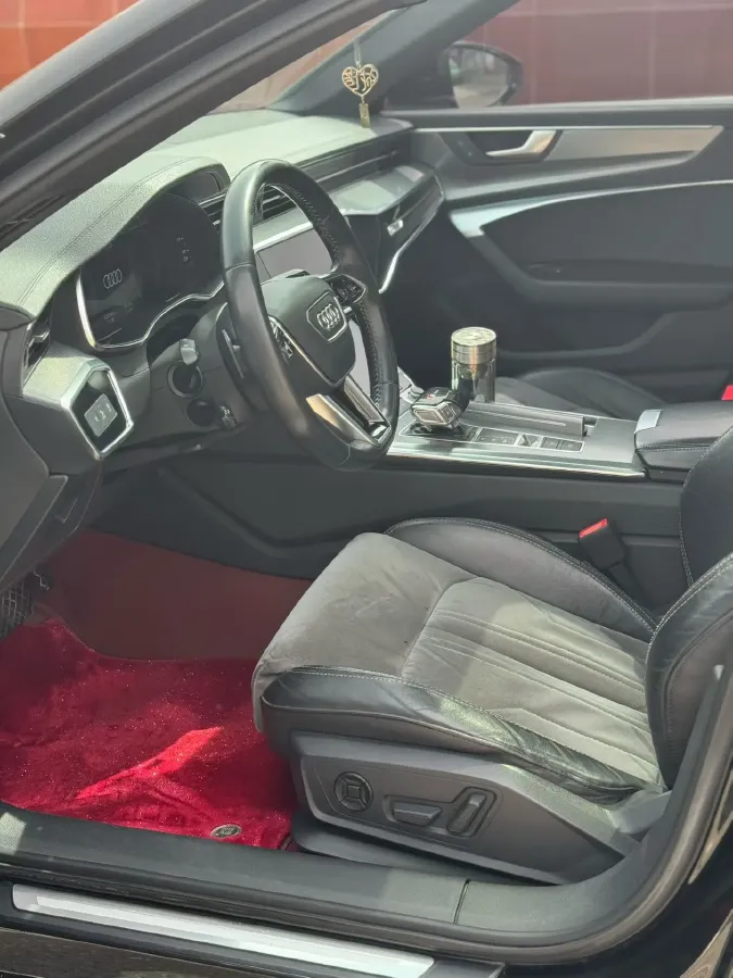 2020 Audi A6L 2.0T 190HP L4 7DCT,autocango,china used car exporter,china ev exporter,chinese used car exporter,chinese used ev exporter