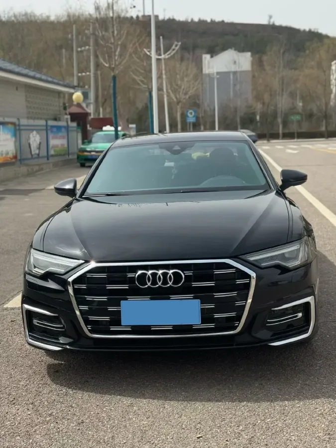 2020 Audi A6L 2.0T 190HP L4 7DCT,autocango,china used car exporter,china ev exporter,chinese used car exporter,chinese used ev exporter