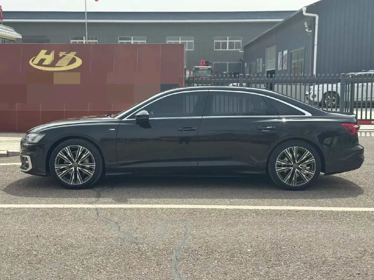 2020 Audi A6L 2.0T 190HP L4 7DCT,autocango,china used car exporter,china ev exporter,chinese used car exporter,chinese used ev exporter