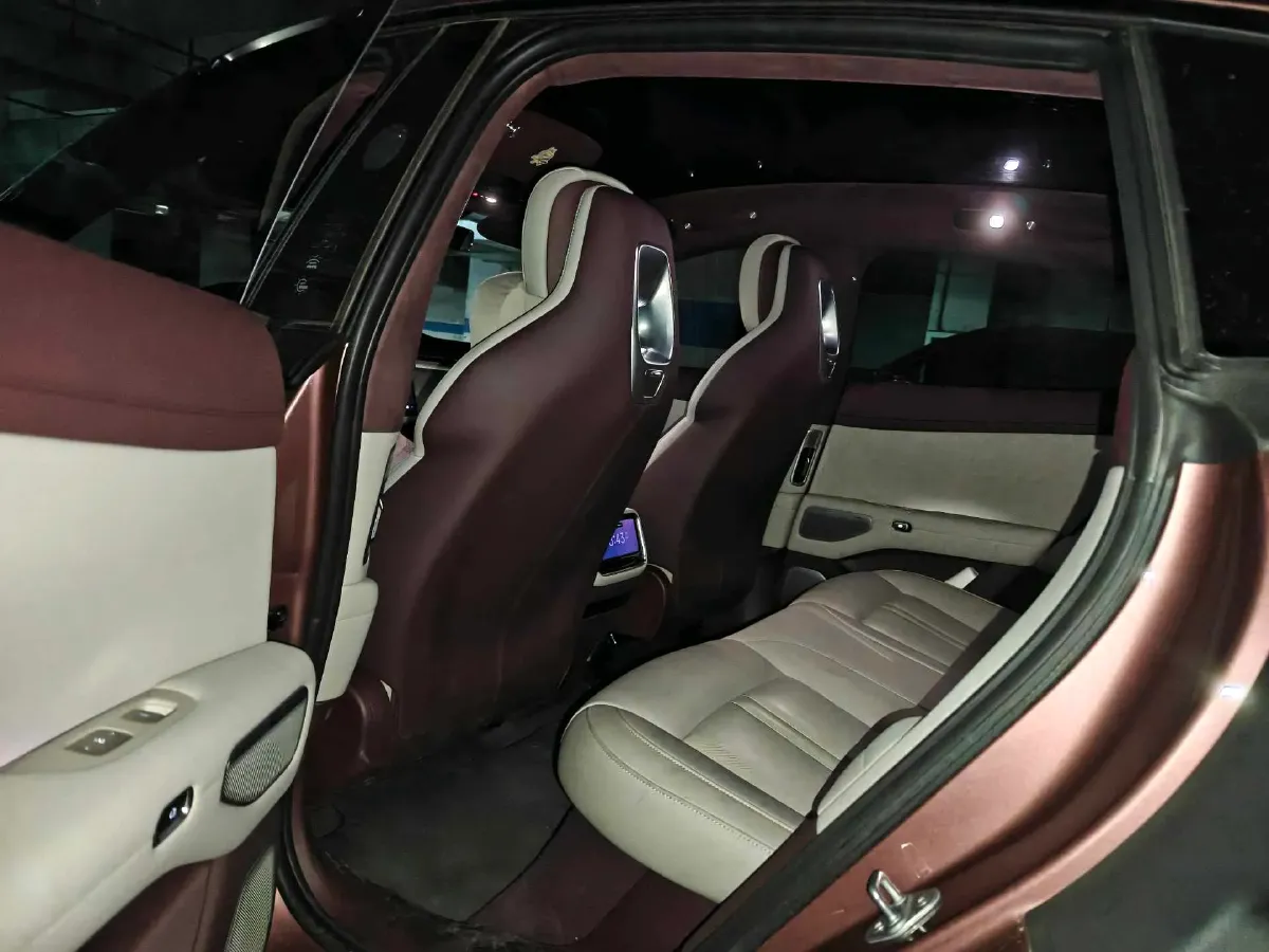 2025 MI YU7 BEV 101.7KWH,autocango,china used car exporter,china ev exporter,chinese used car exporter,chinese used ev exporter