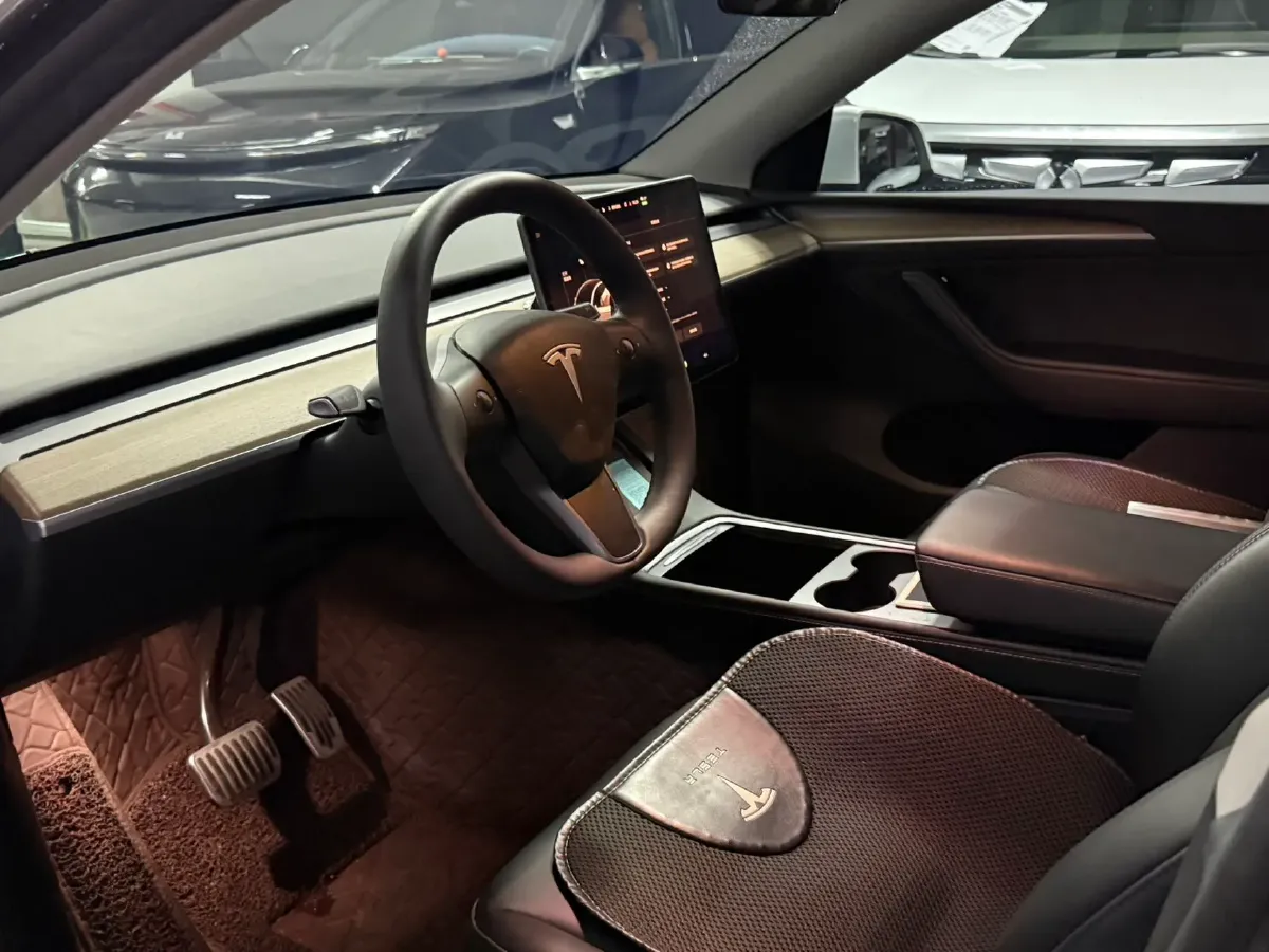 2022 Tesla Model Y BEV 60KWH,autocango,china used car exporter,china ev exporter,chinese used car exporter,chinese used ev exporter