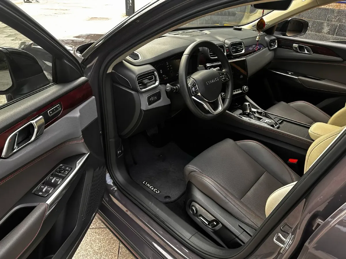 2020 LYNK&CO 02 2.0T 190HP L4 6AT,autocango,china used car exporter,china ev exporter,chinese used car exporter,chinese used ev exporter