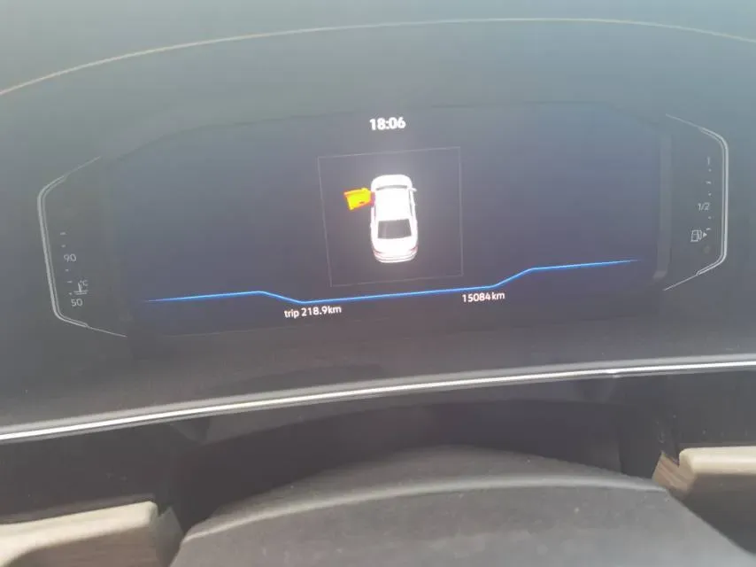 2021 Volkswagen Passat 2.0T 186HP L4 7DCT,autocango,china used car exporter,china ev exporter,chinese used car exporter,chinese used ev exporter