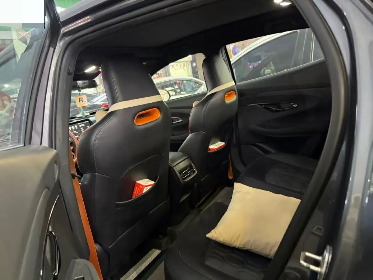 2021 ChangAn UNI-T 1.5T 180HP L4 7DCT,autocango,china used car exporter,china ev exporter,chinese used car exporter,chinese used ev exporter