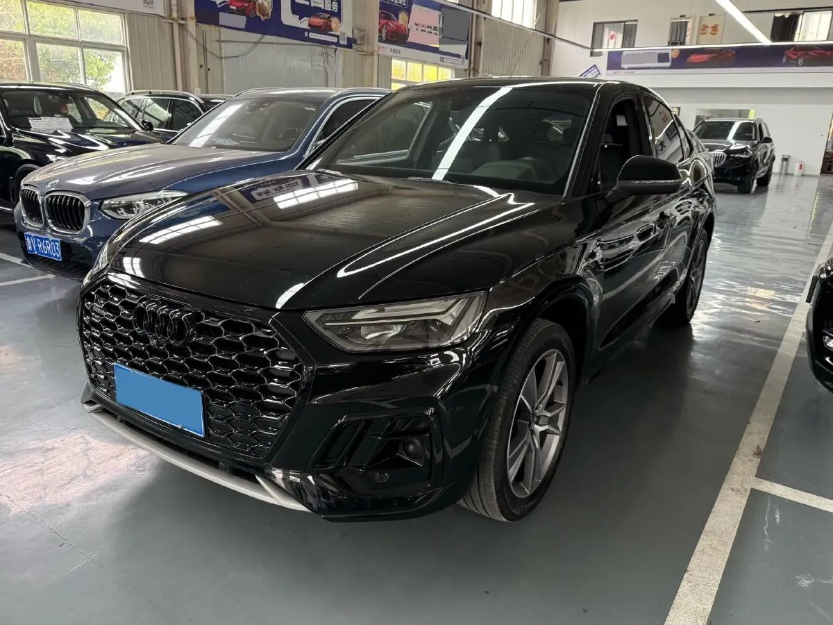 2023 Audi Q5L Sportback 2.0T 190HP L4 7DCT,autocango,china used car exporter,china ev exporter,chinese used car exporter,chinese used ev exporter