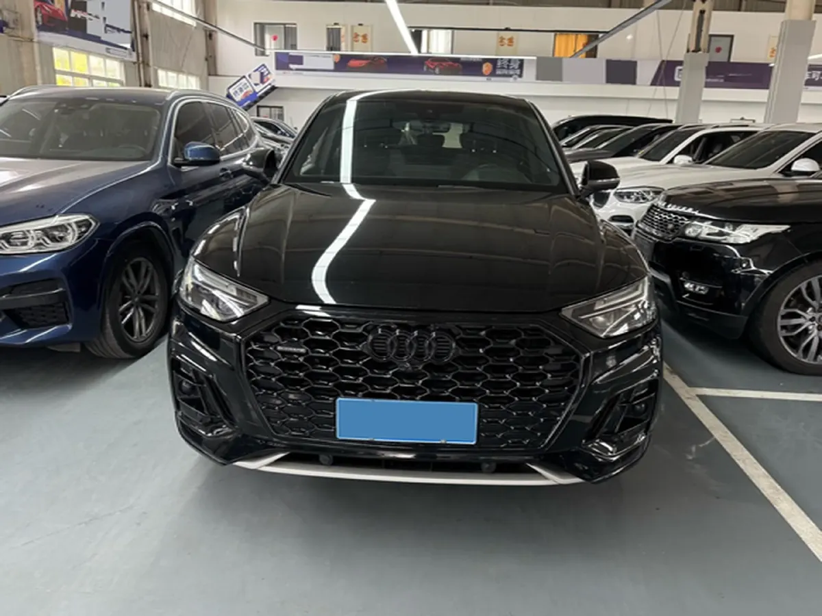 2023 Audi Q5L Sportback 2.0T 190HP L4 7DCT,autocango,china used car exporter,china ev exporter,chinese used car exporter,chinese used ev exporter