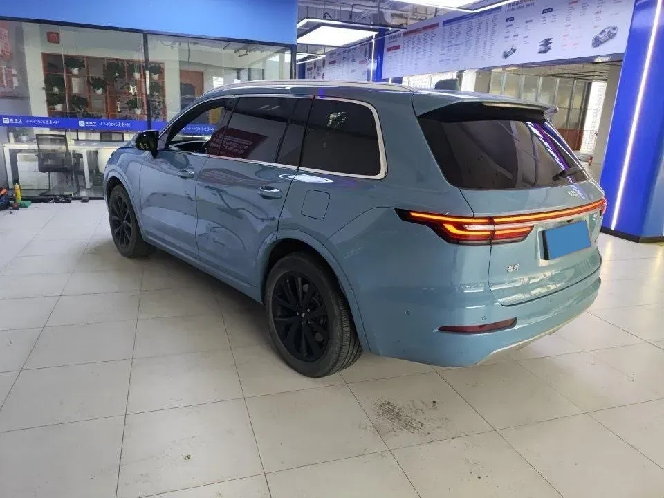 2021 Li ONE Range Extended 131HP REEV 40.5KWH,autocango,china used car exporter,china ev exporter,chinese used car exporter,chinese used ev exporter