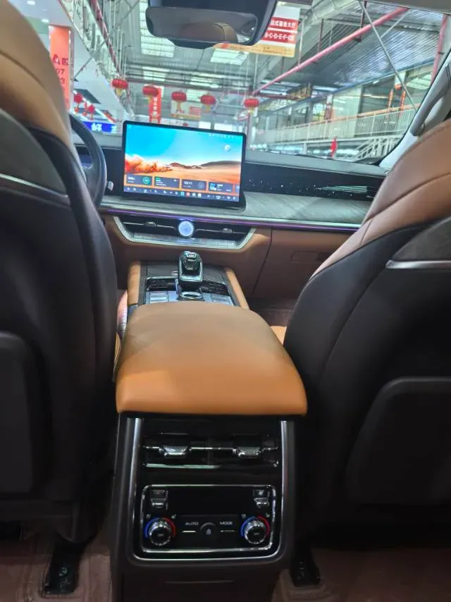 2023 Tank 500 2.0T 252HP L4 9AT PHEV 37.1KWH,autocango,china used car exporter,china ev exporter,chinese used car exporter,chinese used ev exporter