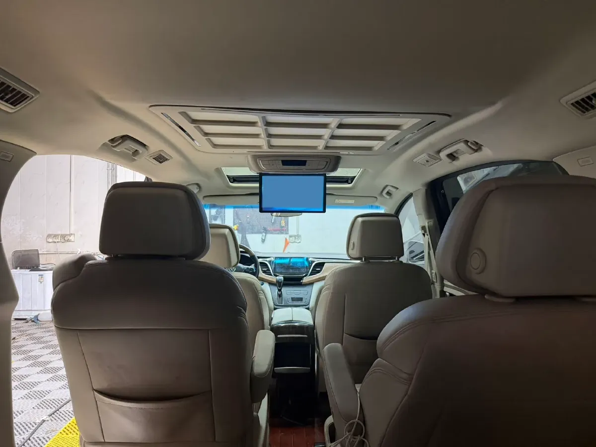 2018 Buick GL8 2.0T 260HP L4 6AT,autocango,china used car exporter,china ev exporter,chinese used car exporter,chinese used ev exporter