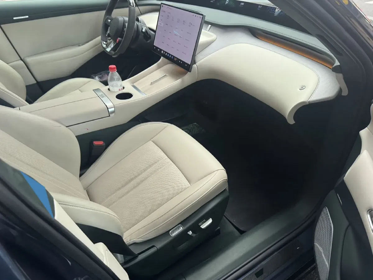 2025 MI YU7 BEV 101.7KWH,autocango,china used car exporter,china ev exporter,chinese used car exporter,chinese used ev exporter