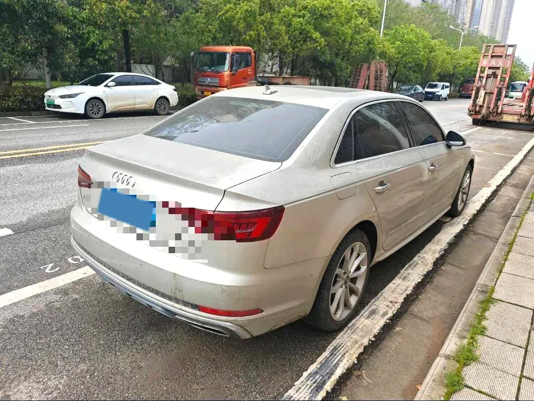 2019 Audi A4L 2.0T 190HP L4 7DCT,autocango,china used car exporter,china ev exporter,chinese used car exporter,chinese used ev exporter