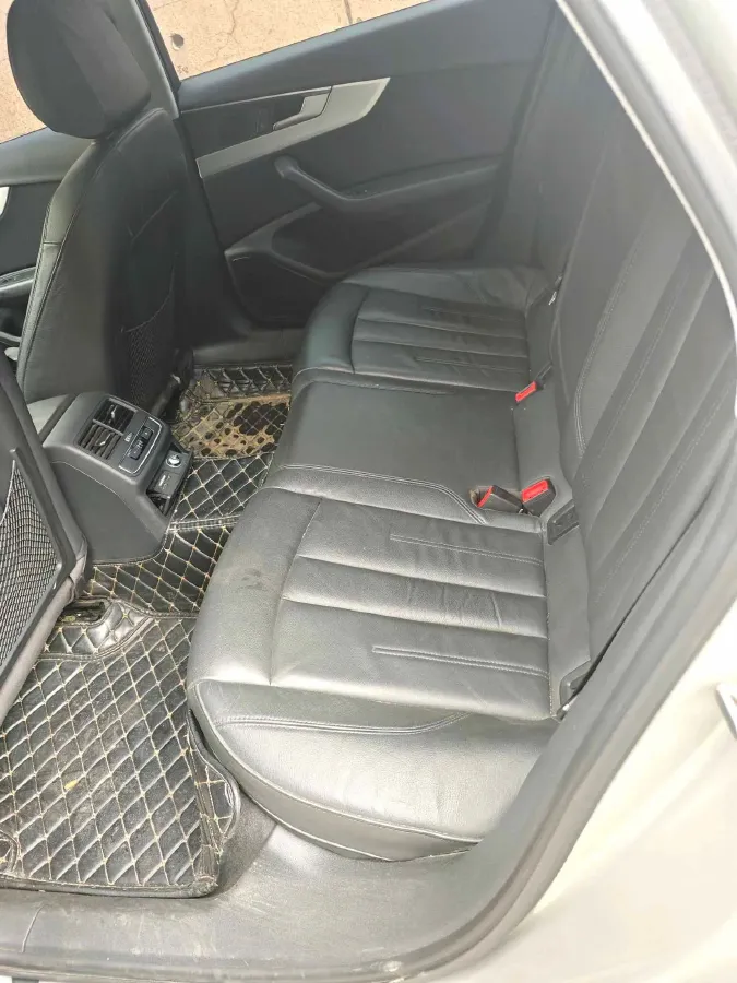 2019 Audi A4L 2.0T 190HP L4 7DCT,autocango,china used car exporter,china ev exporter,chinese used car exporter,chinese used ev exporter