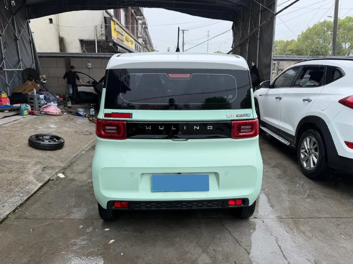 2021 WuLing HongGuang MINI EV BEV 13.9KWH,autocango,china used car exporter,china ev exporter,chinese used car exporter,chinese used ev exporter