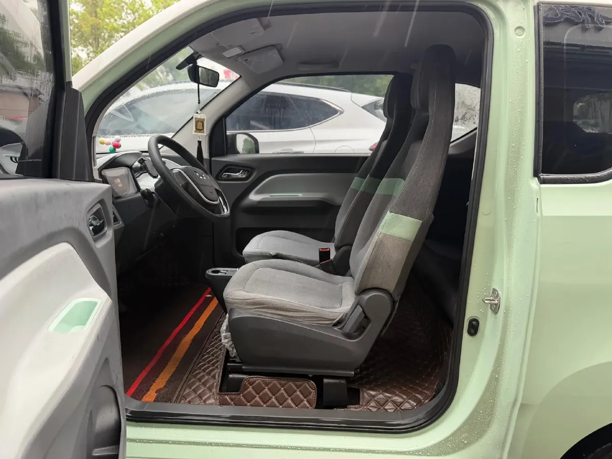 2021 WuLing HongGuang MINI EV BEV 13.9KWH,autocango,china used car exporter,china ev exporter,chinese used car exporter,chinese used ev exporter