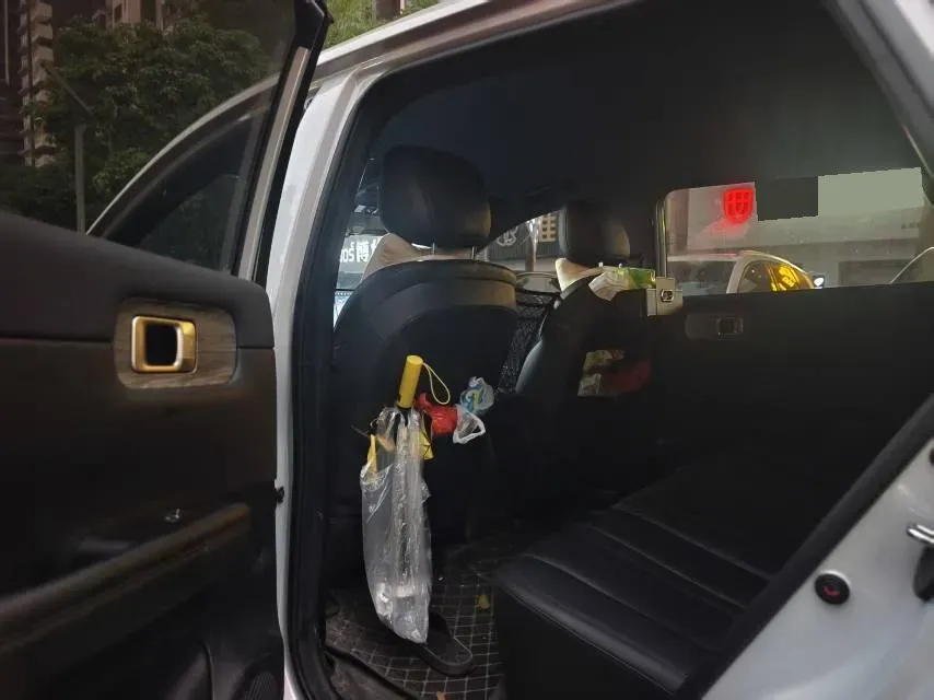 2024 WuLing XingGuangS 1.5L 106HP L4 E-CVT PHEV 20.5KWH,autocango,china used car exporter,china ev exporter,chinese used car exporter,chinese used ev exporter