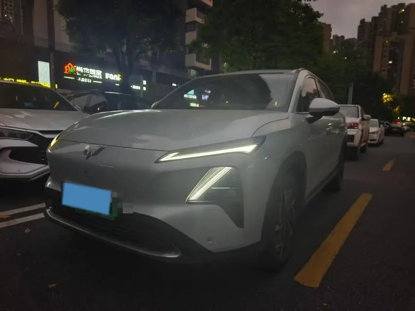 2024 WuLing XingGuangS 1.5L 106HP L4 E-CVT PHEV 20.5KWH,autocango,china used car exporter,china ev exporter,chinese used car exporter,chinese used ev exporter