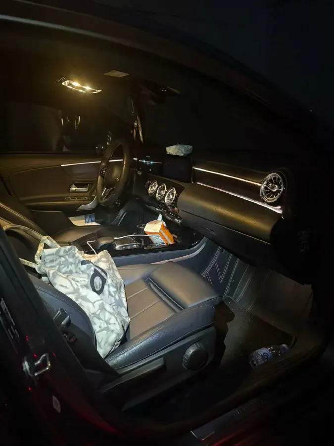 2021 Mercedes-Benz A Class 1.3T 163HP L4 7DCT,autocango,china used car exporter,china ev exporter,chinese used car exporter,chinese used ev exporter