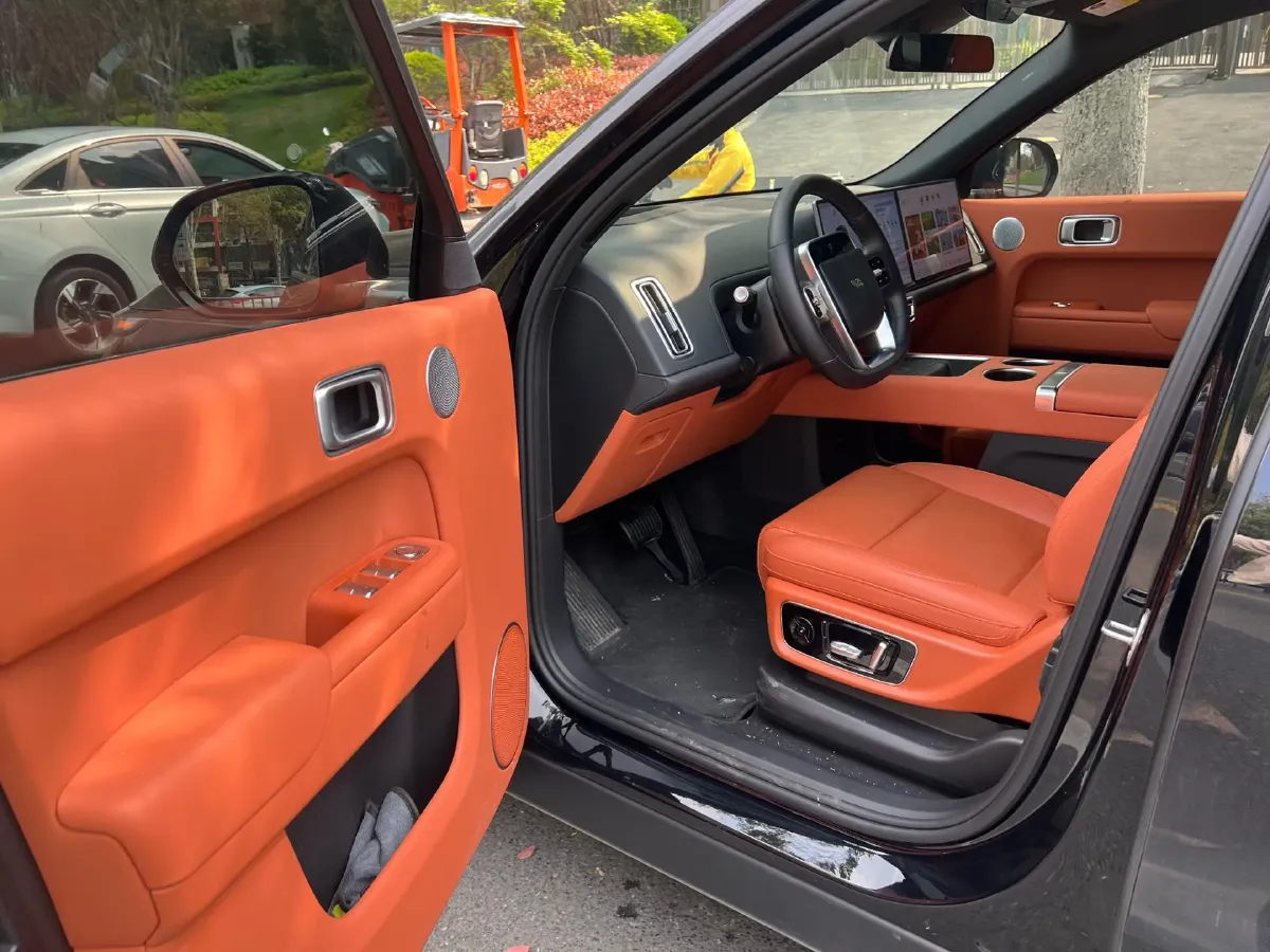 2024 Toyota Granvia 2.5L 189HP L4 E-CVT Hybrid,autocango,china used car exporter,china ev exporter,chinese used car exporter,chinese used ev exporter