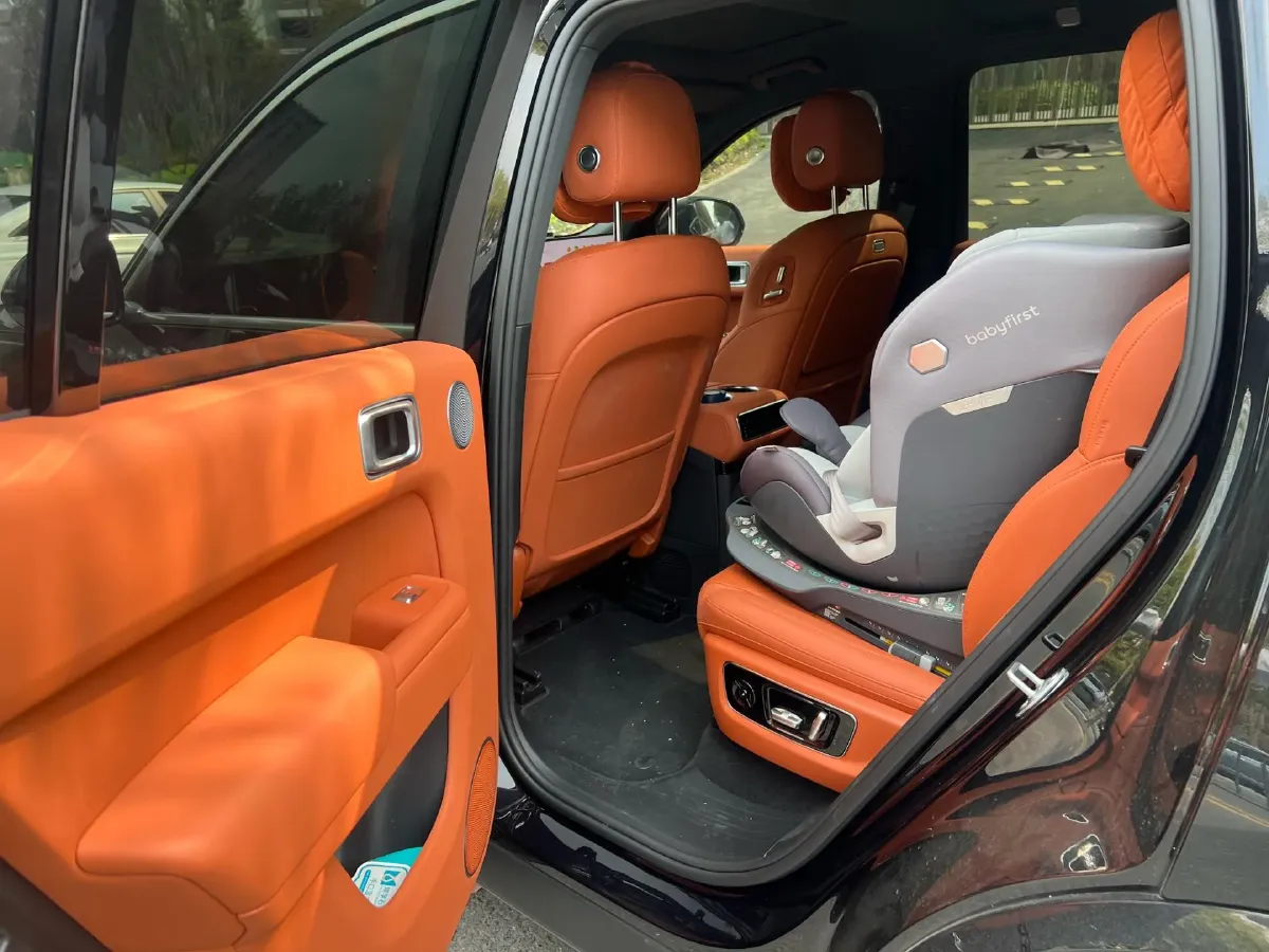 2024 Toyota Granvia 2.5L 189HP L4 E-CVT Hybrid,autocango,china used car exporter,china ev exporter,chinese used car exporter,chinese used ev exporter