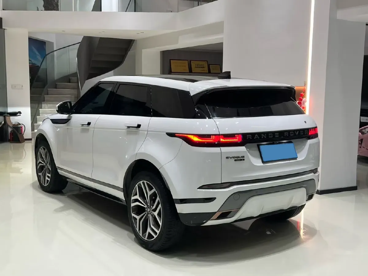 2020 Land Rover Range Rover Evoque 2.0T 249HP L4 9AT,autocango,china used car exporter,china ev exporter,chinese used car exporter,chinese used ev exporter