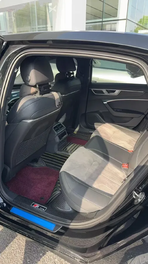 2024 Audi A6L 2.0T 245HP L4 7DCT,autocango,china used car exporter,china ev exporter,chinese used car exporter,chinese used ev exporter