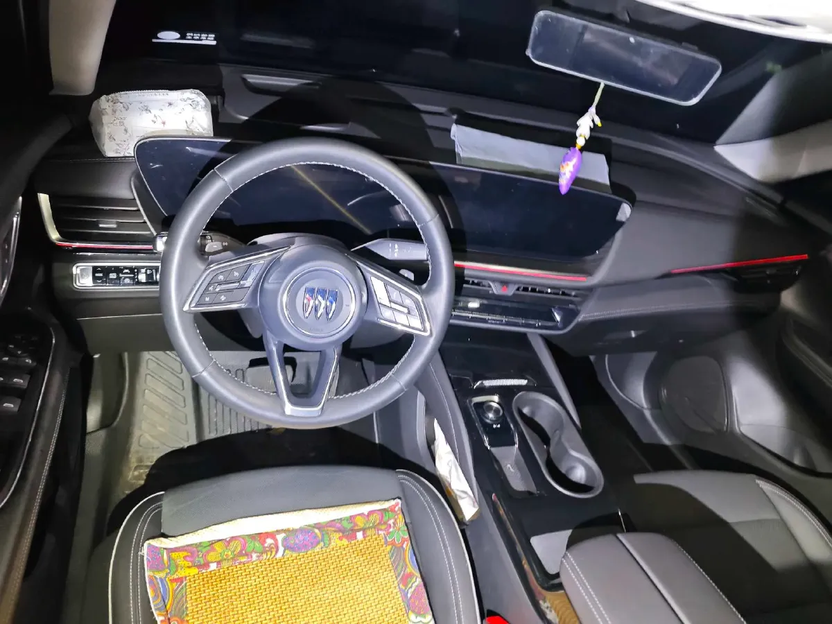 2025 Buick EnvisionPlus 2.0T 237HP L4 9AT,autocango,china used car exporter,china ev exporter,chinese used car exporter,chinese used ev exporter