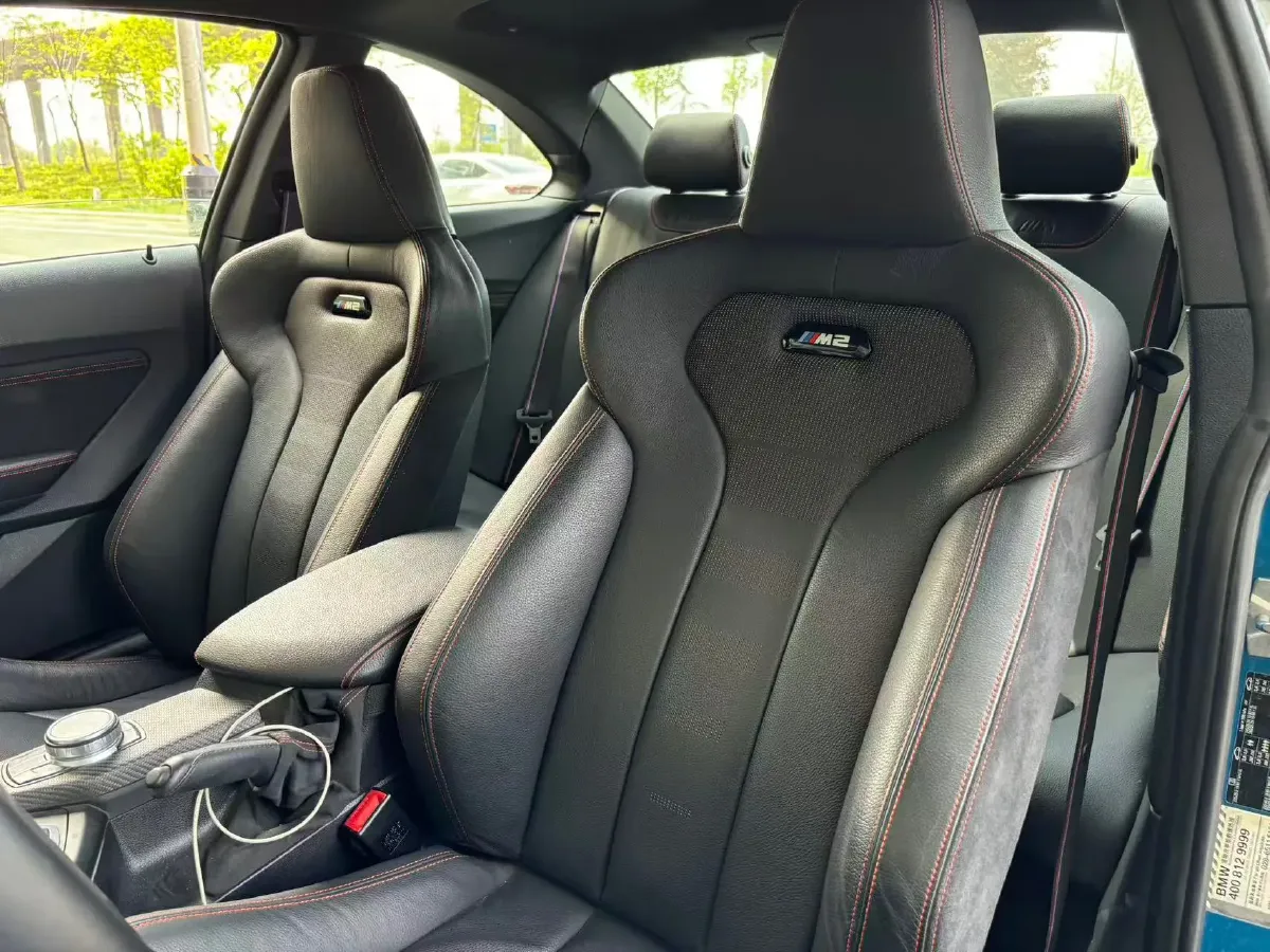 2020 BMW M2 3.0T 410HP L6 7DCT,autocango,china used car exporter,china ev exporter,chinese used car exporter,chinese used ev exporter