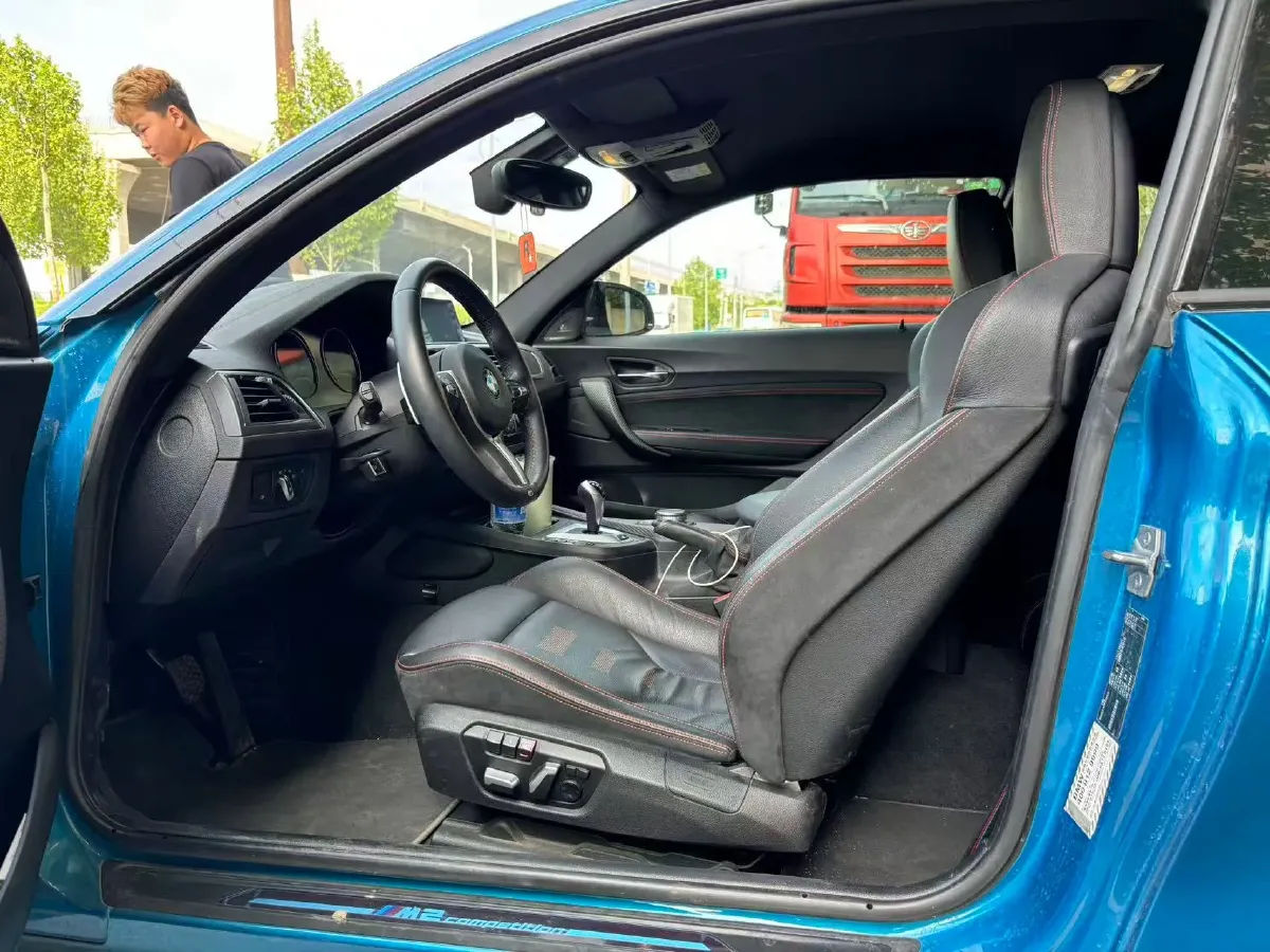 2020 BMW M2 3.0T 410HP L6 7DCT,autocango,china used car exporter,china ev exporter,chinese used car exporter,chinese used ev exporter