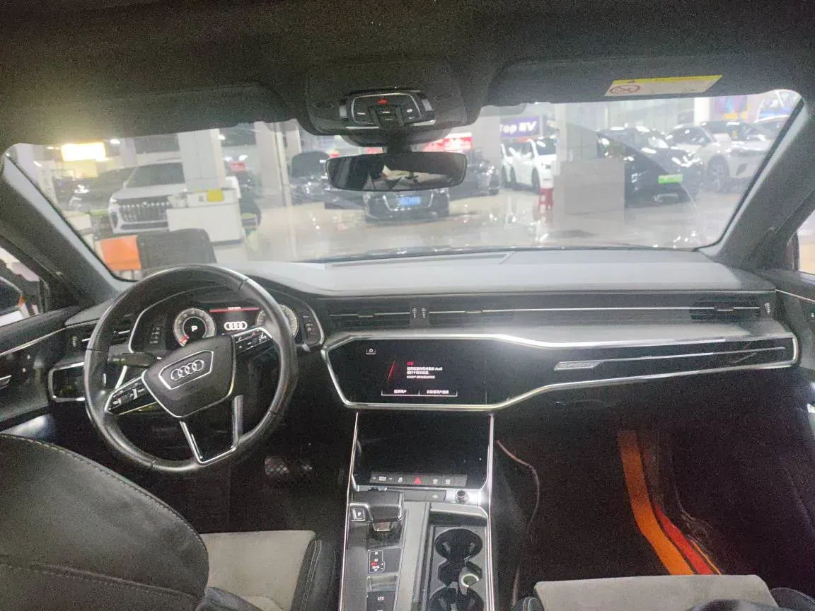 2022 Audi A6L 2.0T 224HP L4 7DCT,autocango,china used car exporter,china ev exporter,chinese used car exporter,chinese used ev exporter