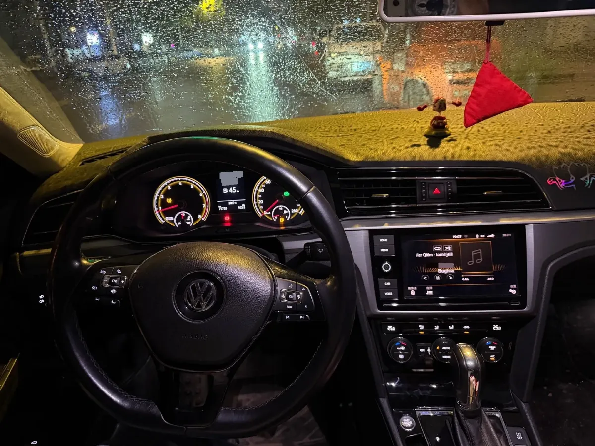 2019 Volkswagen Tayron 2.0T 186HP L4 7DCT,autocango,china used car exporter,china ev exporter,chinese used car exporter,chinese used ev exporter