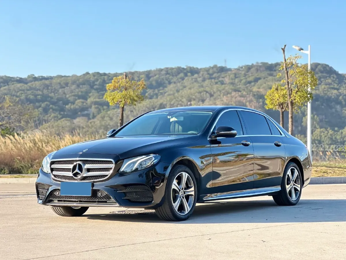 2020 Mercedes-Benz E Class 1.5T 184HP L4 9AT,autocango,china used car exporter,china ev exporter,chinese used car exporter,chinese used ev exporter