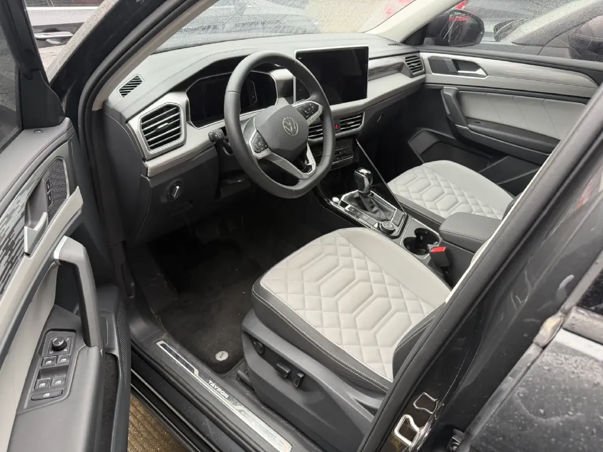 2022 Volkswagen Tayron 2.0T 220HP L4 7DCT,autocango,china used car exporter,china ev exporter,chinese used car exporter,chinese used ev exporter