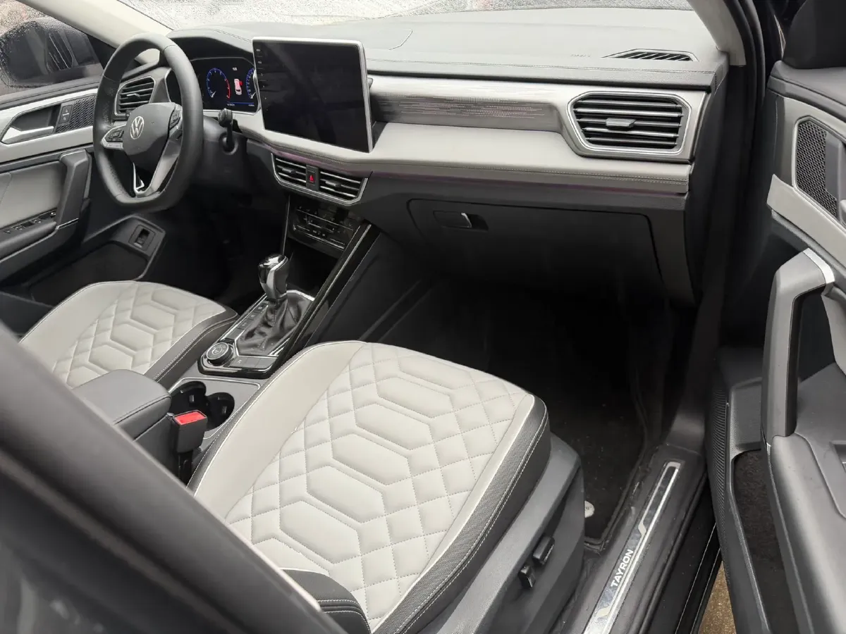 2022 Volkswagen Tayron 2.0T 220HP L4 7DCT,autocango,china used car exporter,china ev exporter,chinese used car exporter,chinese used ev exporter