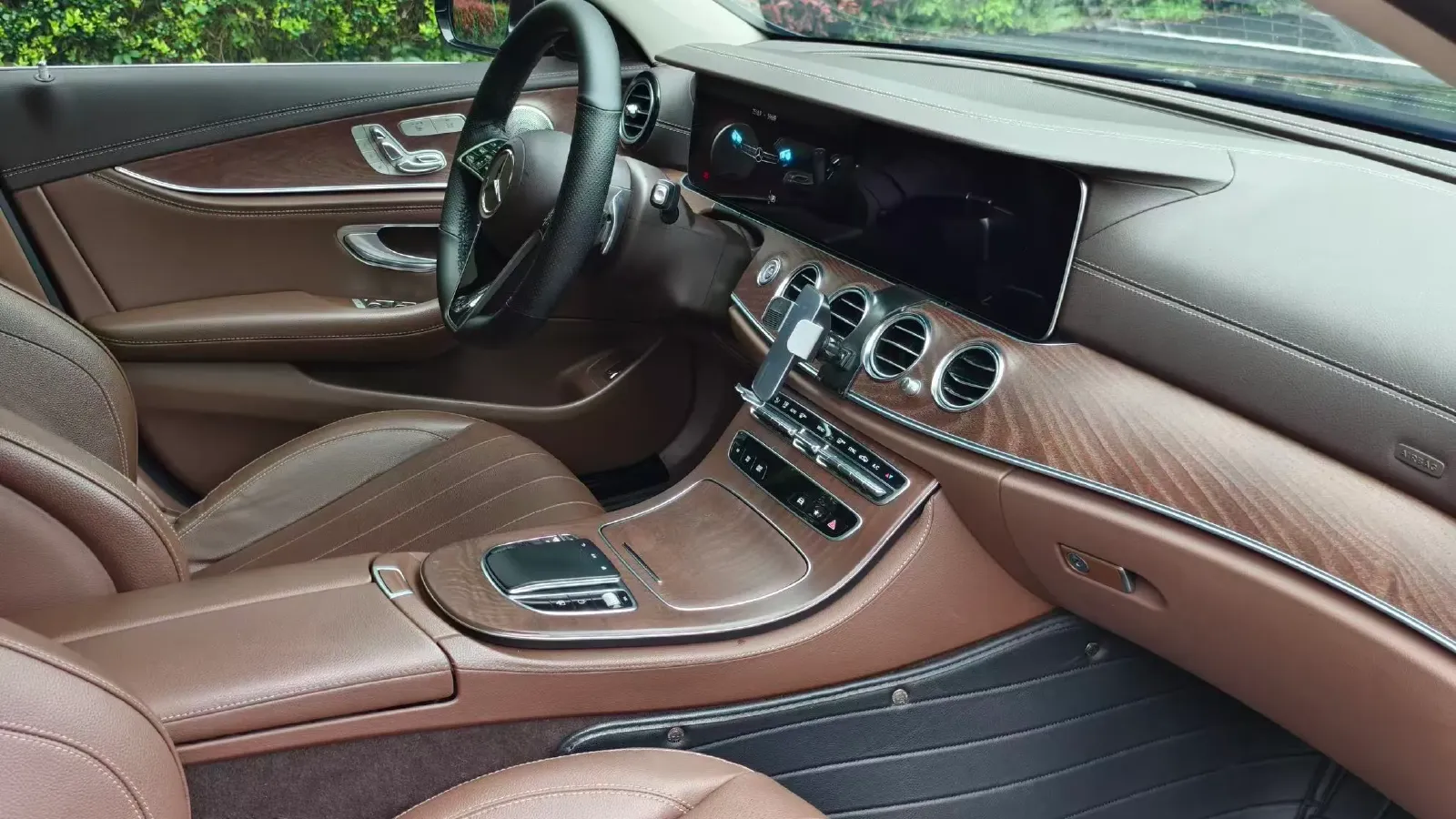 2022 Mercedes-Benz E Class 2.0T 258HP L4 9AT,autocango,china used car exporter,china ev exporter,chinese used car exporter,chinese used ev exporter