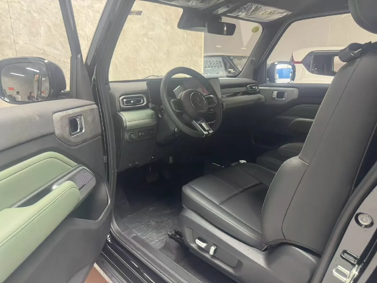 2024 BaoJun Yep BEV 28.1KWH,autocango,china used car exporter,china ev exporter,chinese used car exporter,chinese used ev exporter