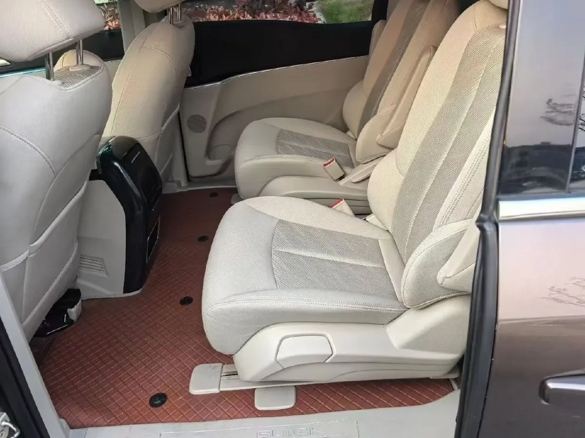 2022 Buick GL8 2.0T 237HP L4 9AT,autocango,china used car exporter,china ev exporter,chinese used car exporter,chinese used ev exporter