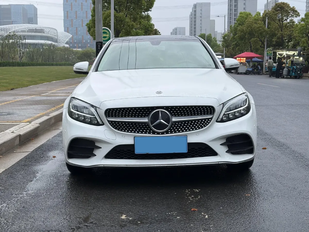 2020 Mercedes-Benz C Class 1.5T 184HP L4 9AT,autocango,china used car exporter,china ev exporter,chinese used car exporter,chinese used ev exporter