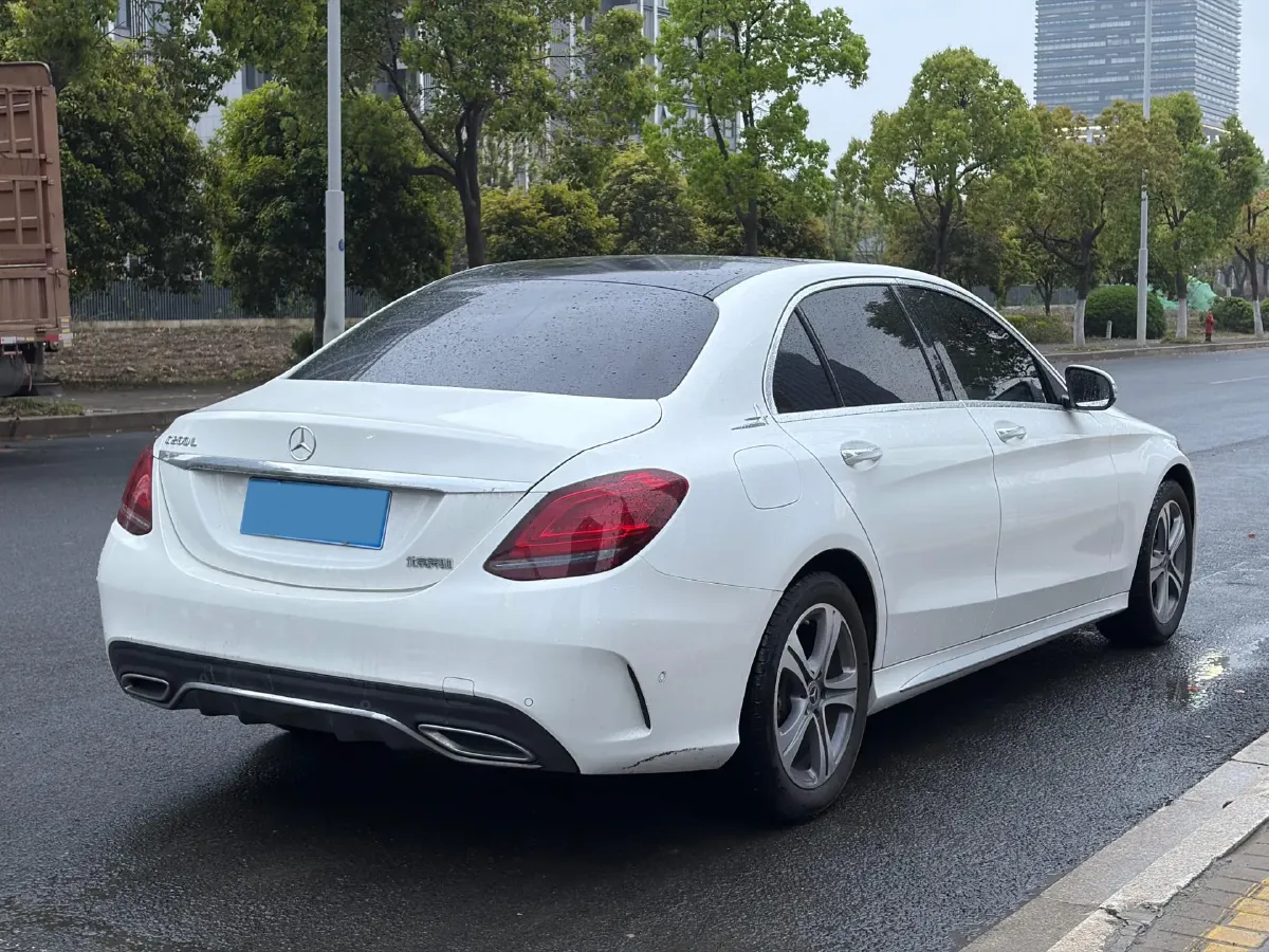 2020 Mercedes-Benz C Class 1.5T 184HP L4 9AT,autocango,china used car exporter,china ev exporter,chinese used car exporter,chinese used ev exporter