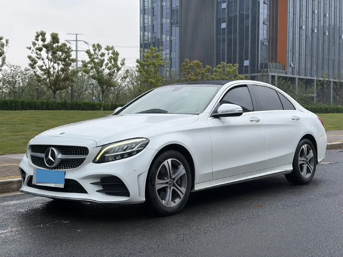 2020 Mercedes-Benz C Class 1.5T 184HP L4 9AT,autocango,china used car exporter,china ev exporter,chinese used car exporter,chinese used ev exporter