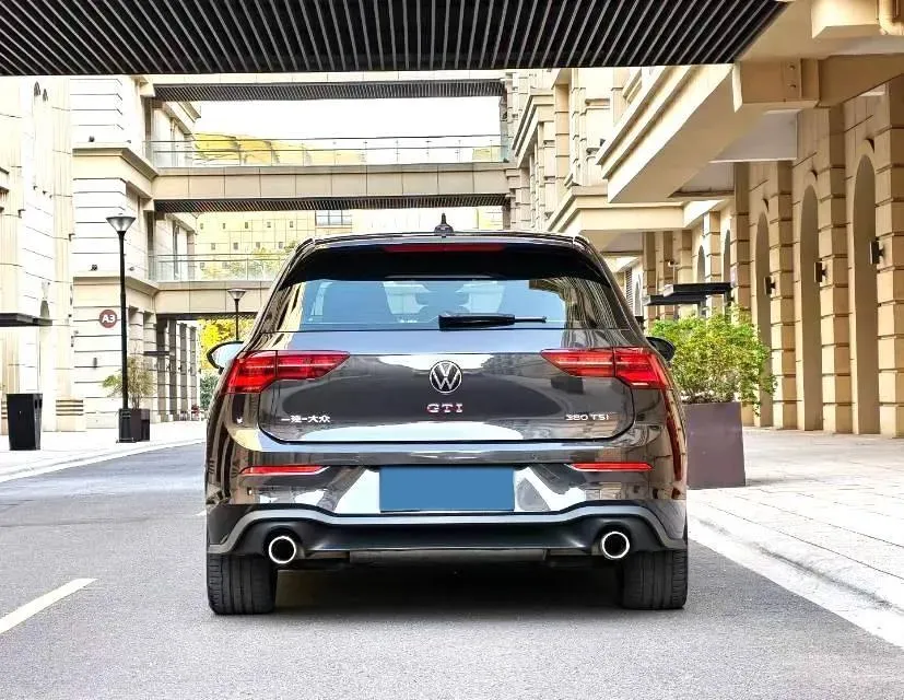 2021 Volkswagen GolfGTI 2.0T 220HP L4 7DCT,autocango,china used car exporter,china ev exporter,chinese used car exporter,chinese used ev exporter