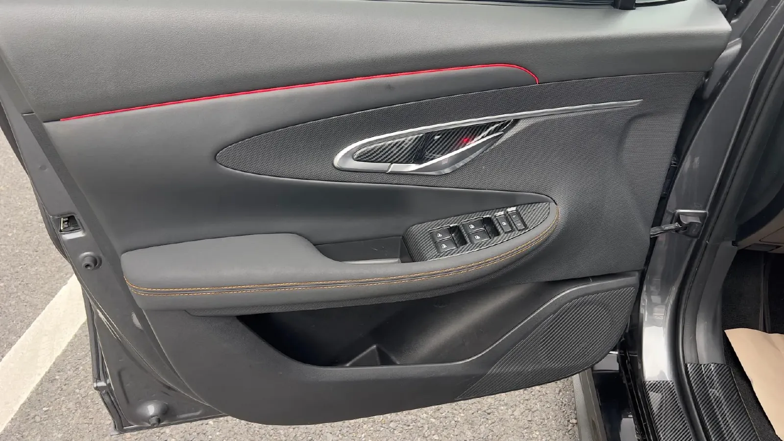 2022 ChangAn UNI-T 1.5T 188HP L4 7DCT,autocango,china used car exporter,china ev exporter,chinese used car exporter,chinese used ev exporter