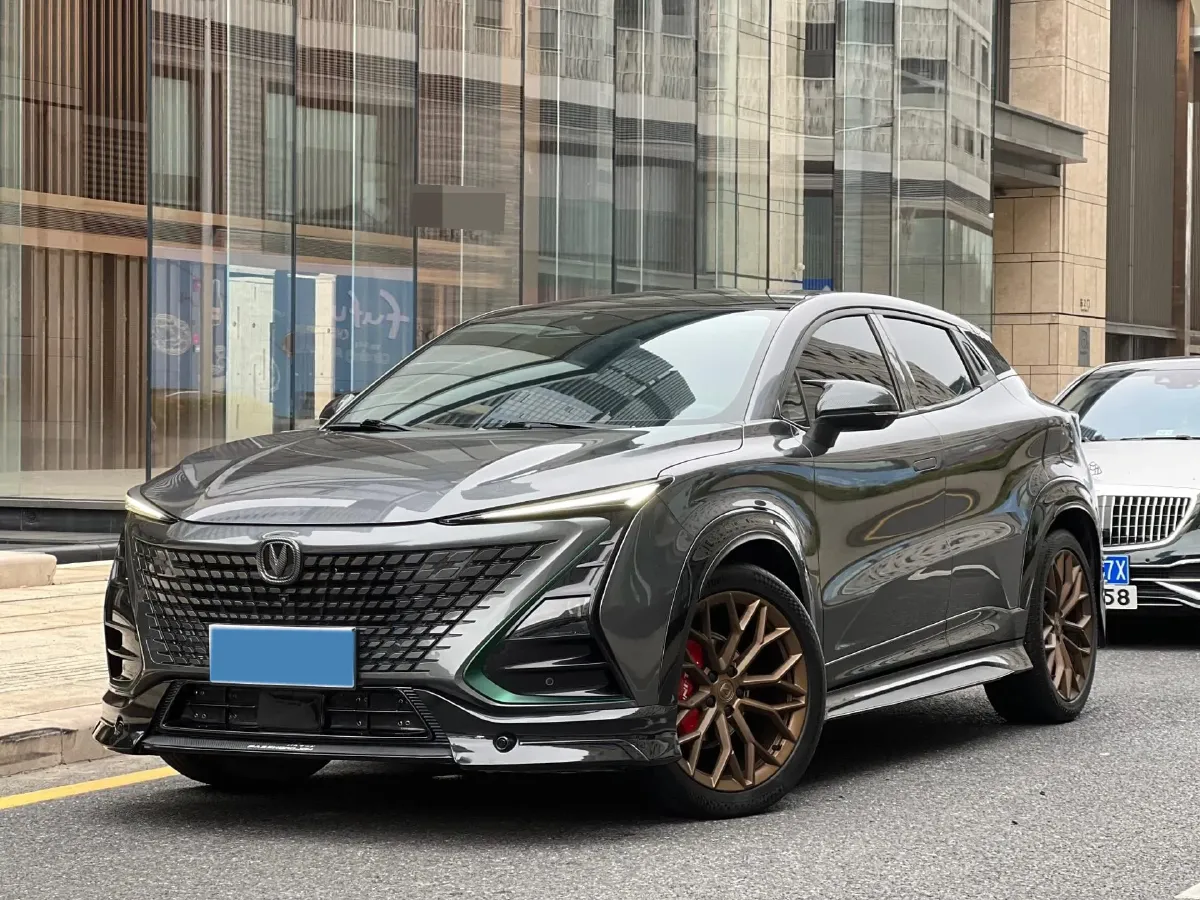 2022 ChangAn UNI-T 1.5T 188HP L4 7DCT,autocango,china used car exporter,china ev exporter,chinese used car exporter,chinese used ev exporter