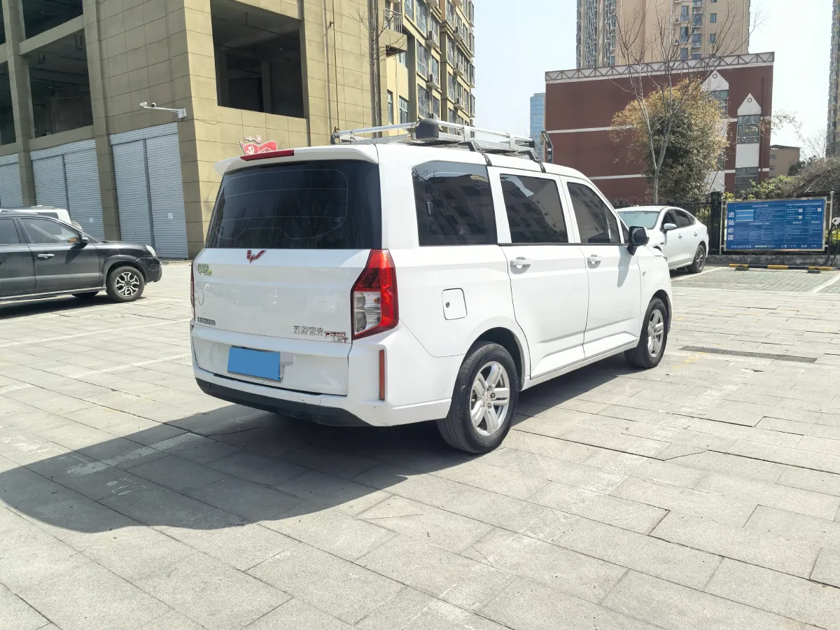 2019 WuLing HongGuang Plus 1.5T 147HP L4 6MT,autocango,china used car exporter,china ev exporter,chinese used car exporter,chinese used ev exporter