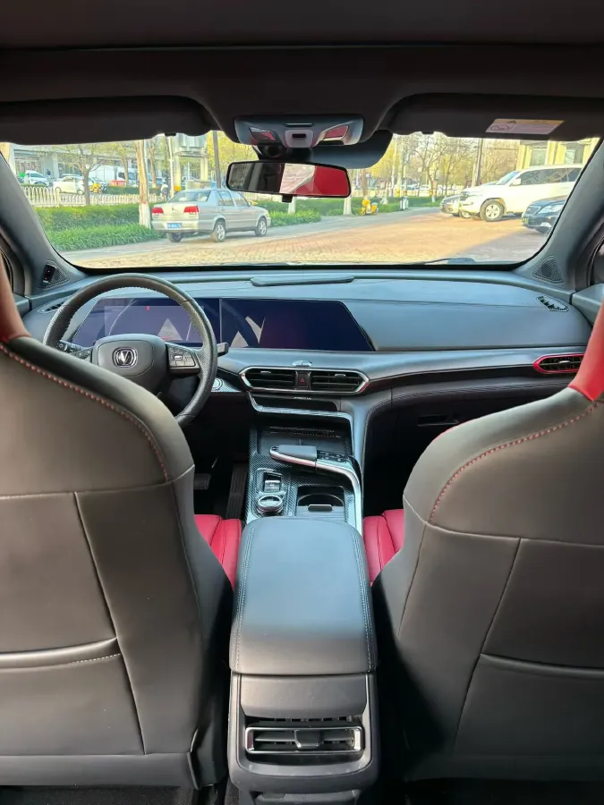 2020 ChangAn UNI-T 1.5T 180HP L4 7DCT,autocango,china used car exporter,china ev exporter,chinese used car exporter,chinese used ev exporter