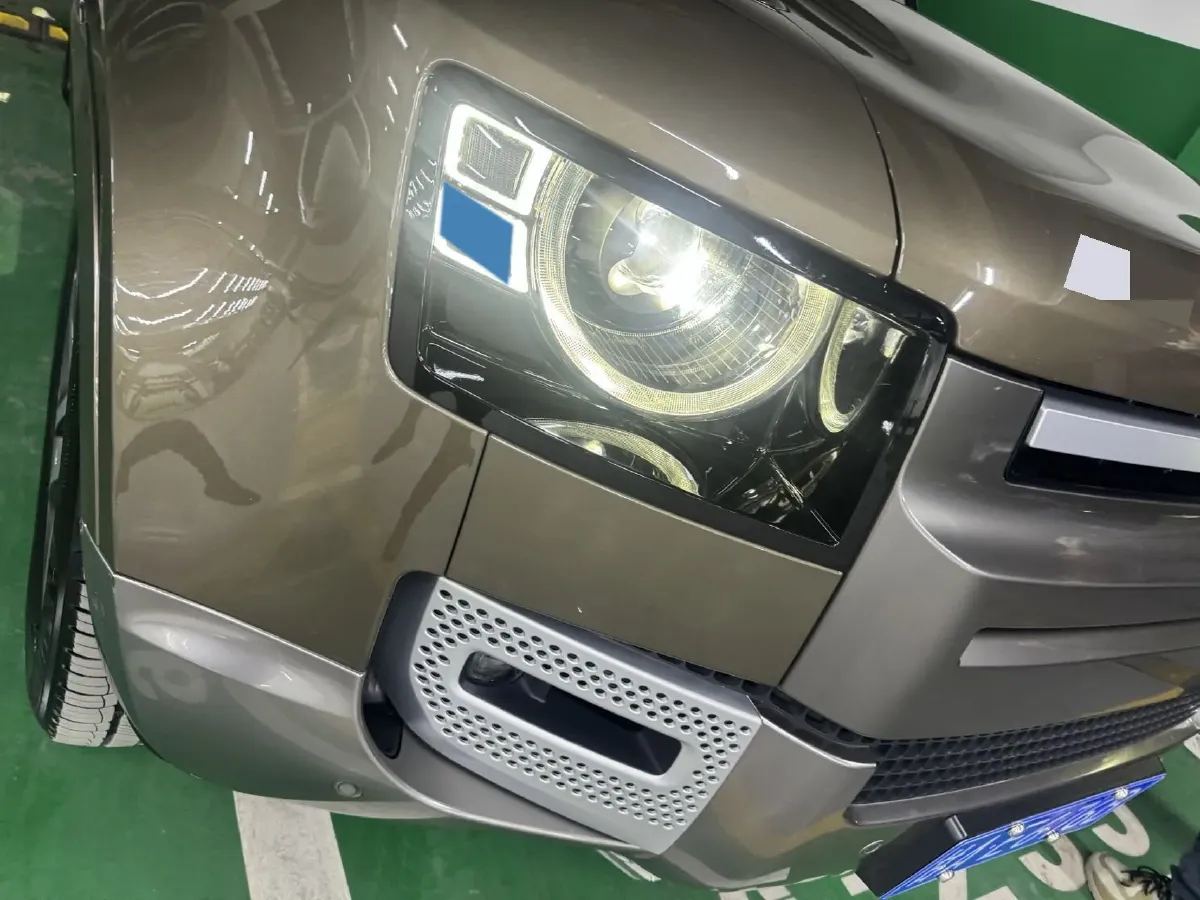 2023 Land Rover Defender 3.0T 400HP L6 8AT,autocango,china used car exporter,china ev exporter,chinese used car exporter,chinese used ev exporter